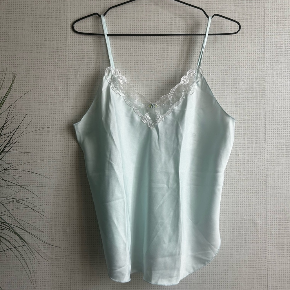 Vintage Apostrophe Elegant Lace Trim Cami Top - Light Blue